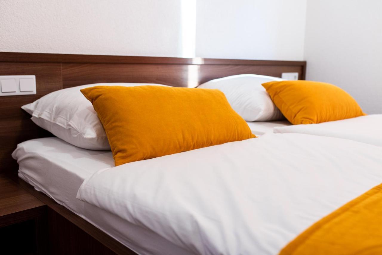Apartments And Rooms Villa Majestic บีฮัช ภายนอก รูปภาพ